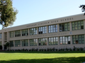 Abraham_Lincoln_High_School_building